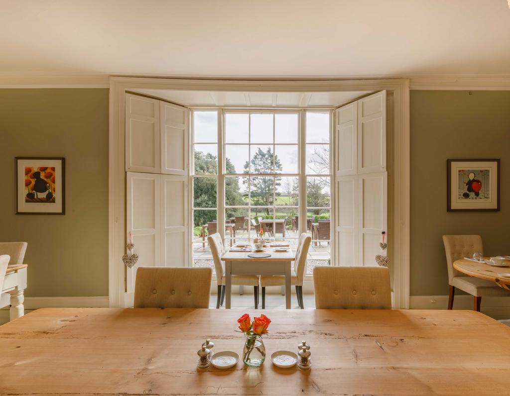 62d02f2619a88 TM-Dining-Room-2