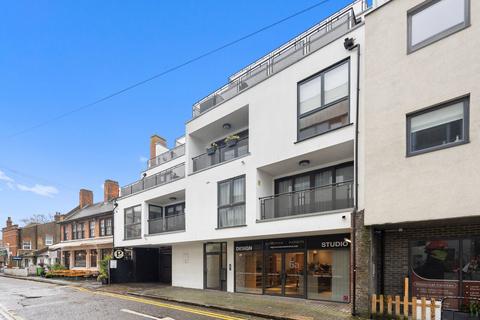 Flat 3, 6 Regent Street, London, NW10 5LG