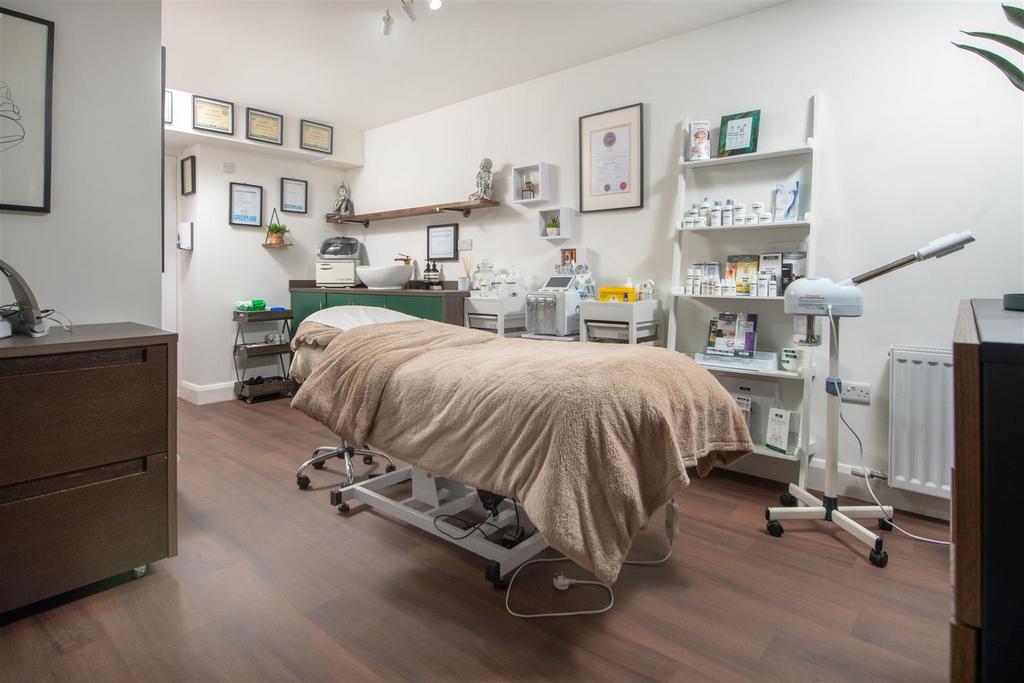 075 Green Barn.jpg
