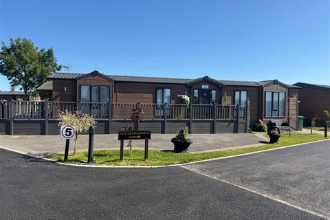 undefined, Oakwood Retreat Country Park, Back Road, Newton On Derwent, York