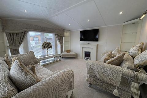 undefined, Oakwood Retreat Country Park, Back Road, Newton On Derwent, York