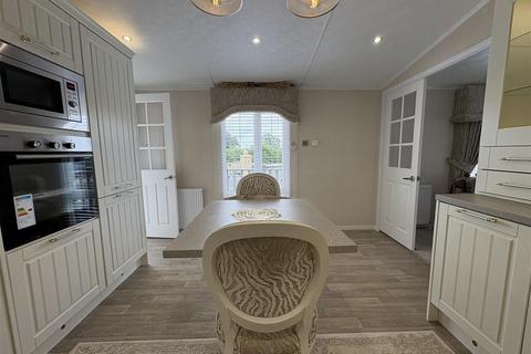 undefined, Oakwood Retreat Country Park, Back Road, Newton On Derwent, York