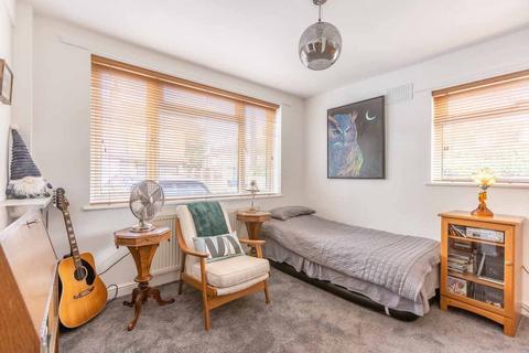 Woodlea Cecil Road, Iver, SL0 9PS