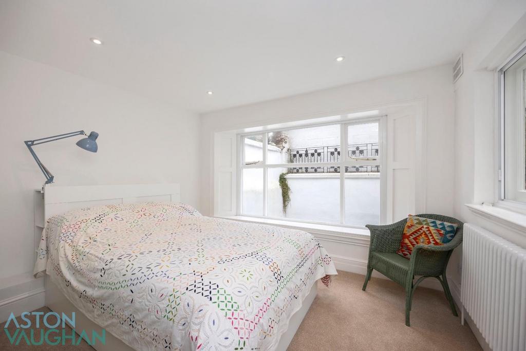 Sussex Square Flat 3-001.JPG