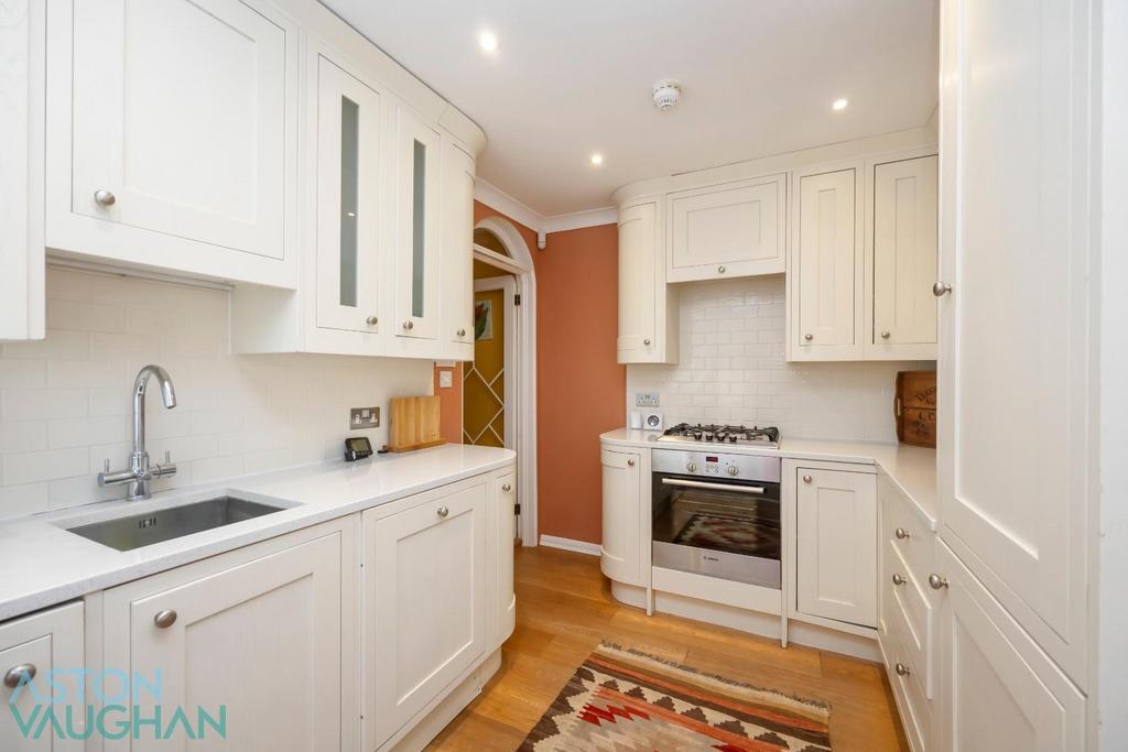 Sussex Square Flat 3-005.JPG