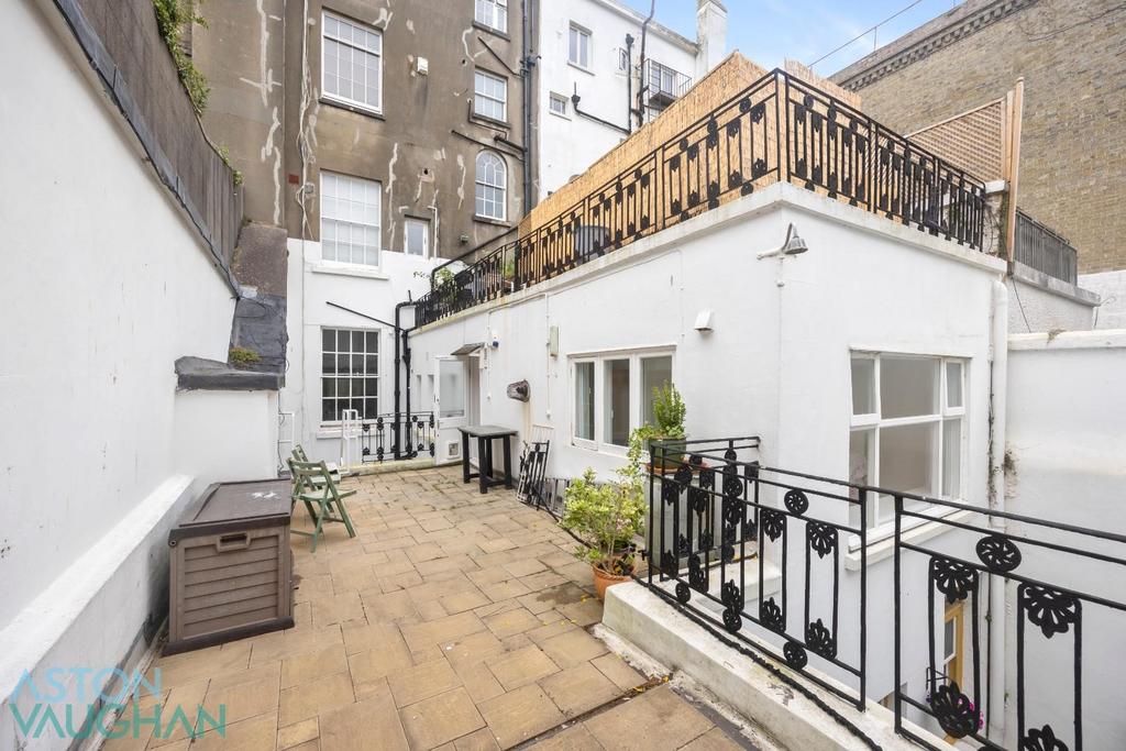 Sussex Square Flat 3-004.JPG