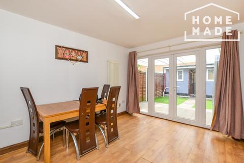 4 bedroom semi-detached house to rent, Thornton Heath, CR7