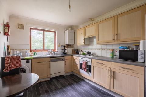 2 bedroom flat for sale, Riverside Court, Rattray PH10