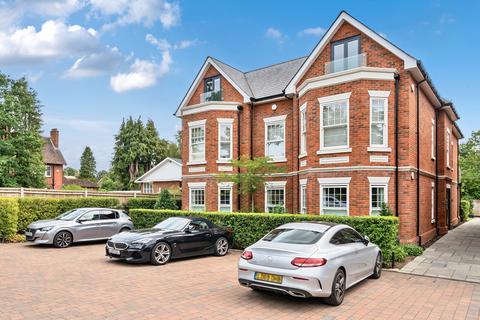 undefined, Stoke Road, Cobham, KT11