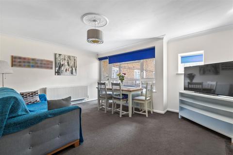 2 bedroom flat for sale, Selhurst Place, London