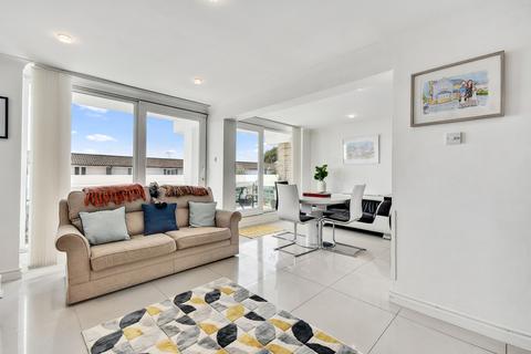 2 bedroom flat for sale, The Vale, Vange, Basildon