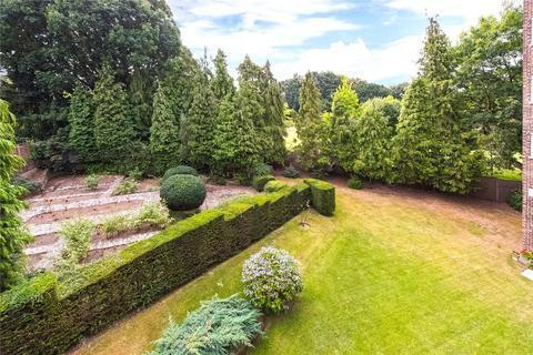 2 bedroom apartment for sale, Hillcrest Road, London, W5