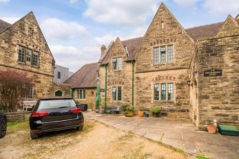 2 bedroom flat for sale, Drummers Keep, Barracks Square, SK11 8HH