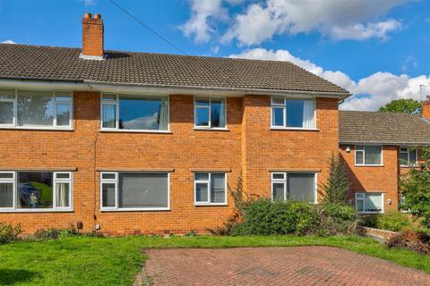 2 bedroom maisonette for sale