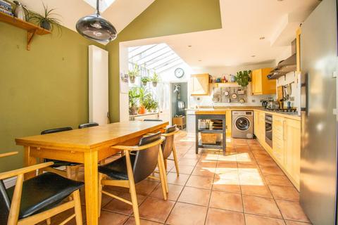 4 bedroom terraced house to rent, Sturton Street, Cambridge