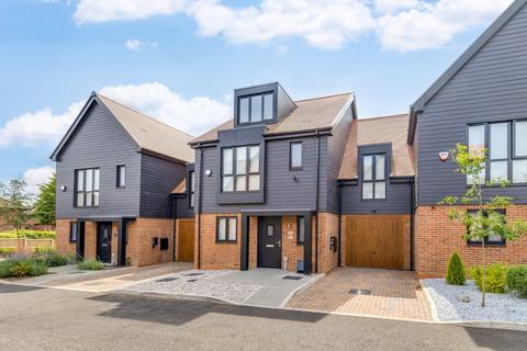 4 bedroom terraced house for sale, Bell Mews, Codicote, Hertfordshire, SG4