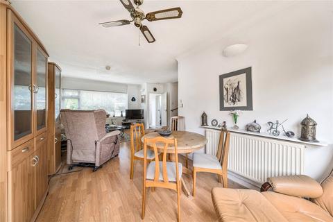undefined, St. Regis Close, London, N10