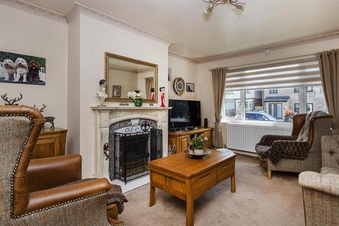 4 bedroom detached bungalow for sale, Laund Road, Huddersfield HD3