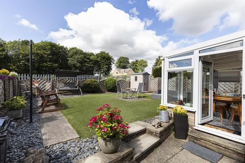 4 bedroom detached bungalow for sale, Laund Road, Huddersfield HD3