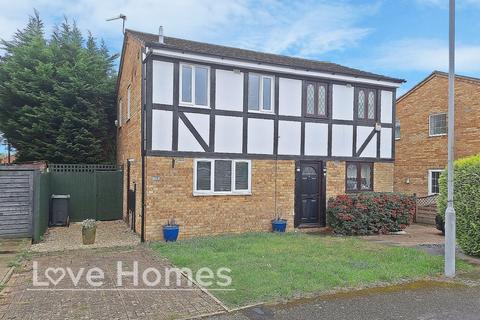 2 bedroom semi-detached house for sale, Lesbury Close, Luton, LU2 9UP