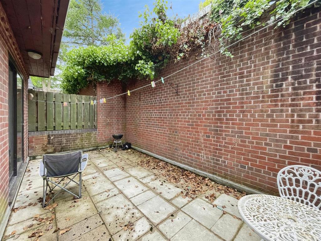 Private Courtyard