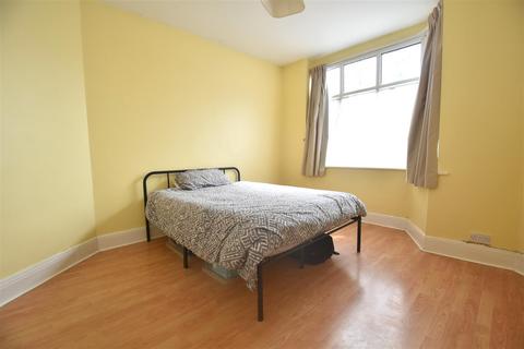 3 bedroom semi-detached bungalow for sale, Southend Road, Rochford