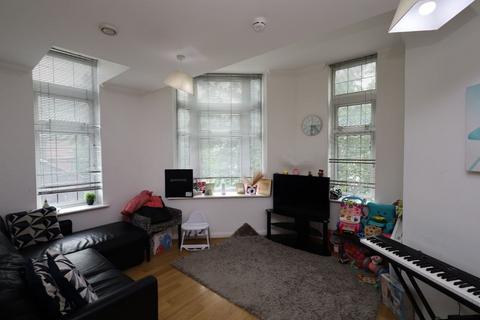 2 bedroom flat for sale, Flat 3 Hatton Place, 118 Midland Road, Luton, Bedfordshire, LU2 0FB