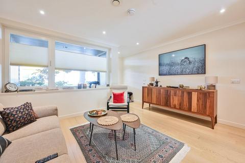 3 bedroom flat for sale, Heygate Street, Elephant and Castle, London, SE17