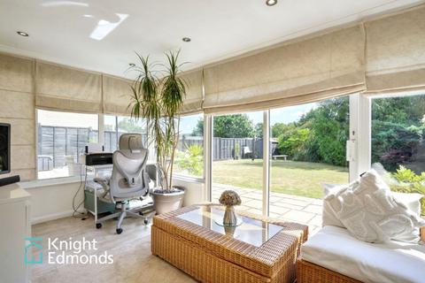 3 bedroom detached house for sale, Ufton Close, Maidstone, ME15
