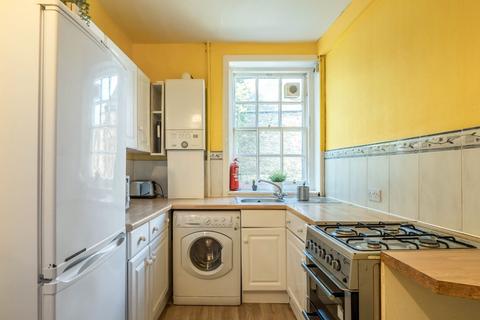 1 bedroom apartment to rent, Canongate, Edinburgh, Midlothian