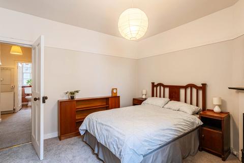 1 bedroom apartment to rent, Canongate, Edinburgh, Midlothian