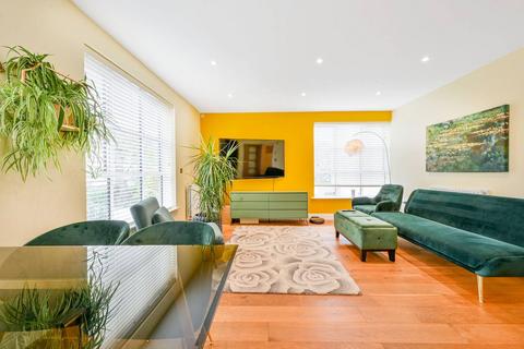 1 bedroom flat to rent, Horticultural Place, Chiswick, London, W4