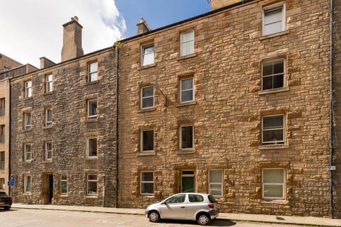 23/4 Upper Grove Place, Edinburgh, EH3 8AX