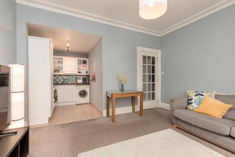 23/4 Upper Grove Place, Edinburgh, EH3 8AX