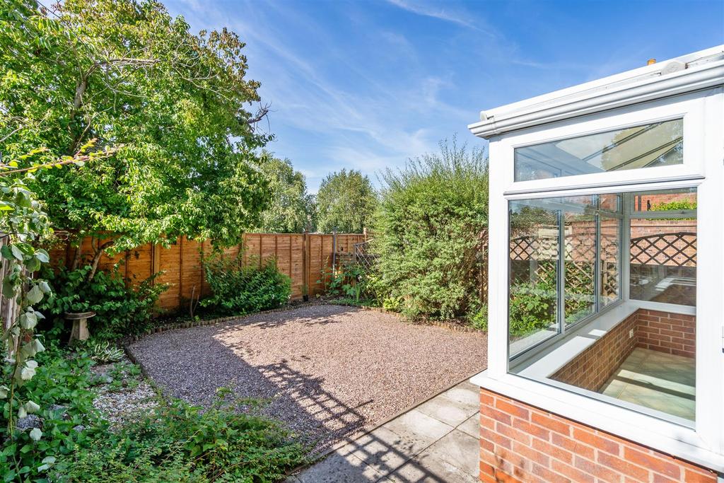 27 Shelfield Close, Hockley Heath 15.jpg
