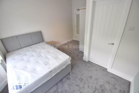 1 bedroom in a house share to rent, Oxford Road, Reading