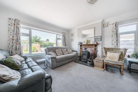 3 bedroom detached bungalow for sale, Four Crosses, Llanymynech