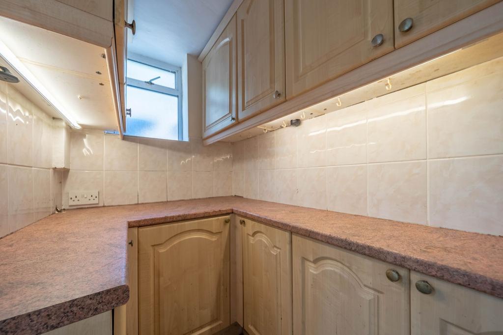 Utility room/food prep
