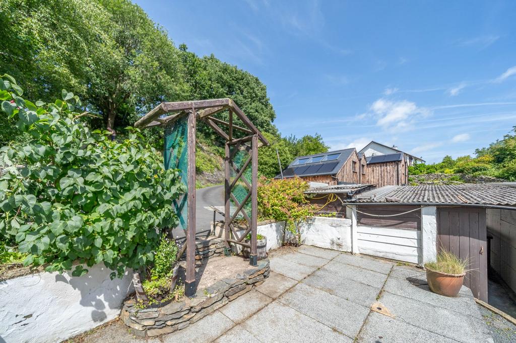 Rear courtyard