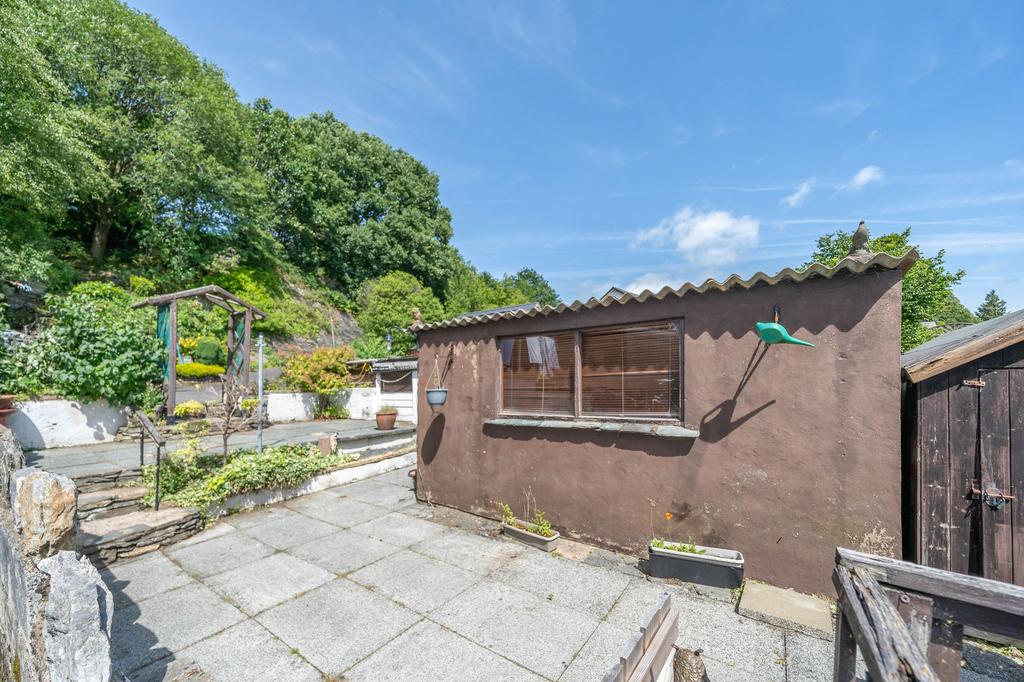 Rear courtyard
