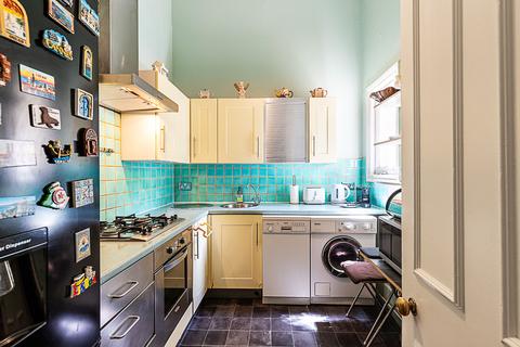 2 bedroom flat to rent, Flat ,  Cromwell Road, London SW5