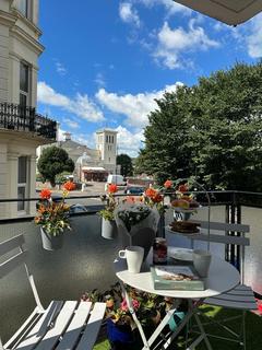 2 bedroom apartment to rent, Howard Square, Eastbourne BN21