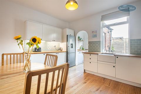 22 Carr Road, Sheffield, S6 2WZ