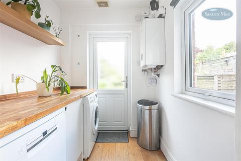 22 Carr Road, Sheffield, S6 2WZ