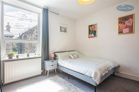 22 Carr Road, Sheffield, S6 2WZ