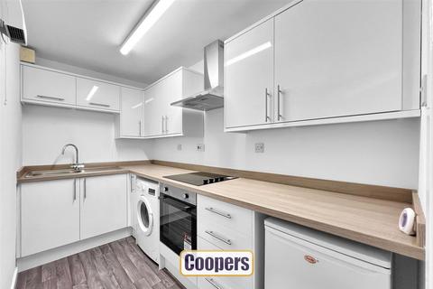 2 bedroom flat to rent, Paynes Lane, Coventry, CV1