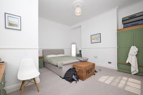 Flat 3, 1 Augusta Road, Ramsgate, CT11 8JP