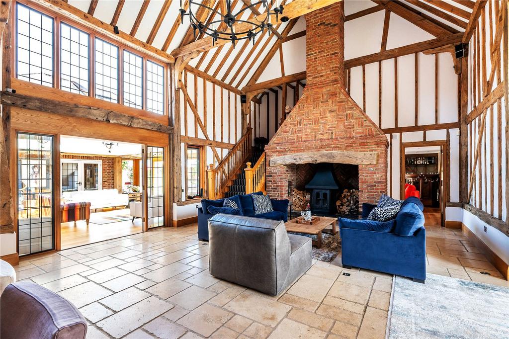 Barn Lounge