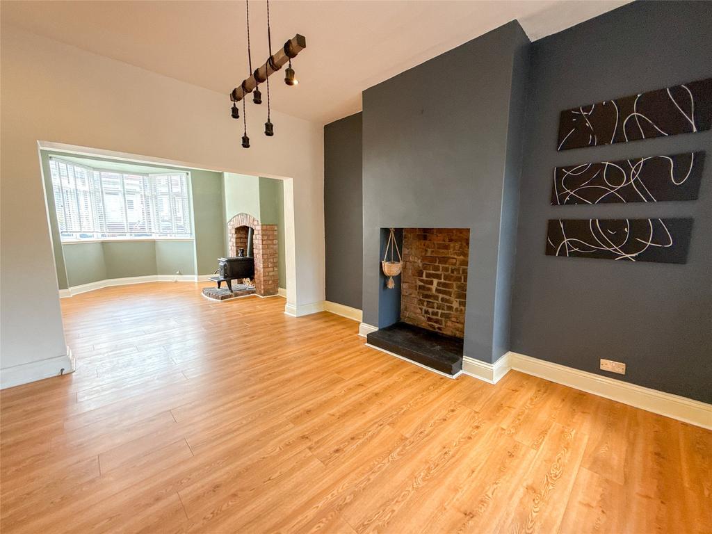 Lounge &amp; Dining Area