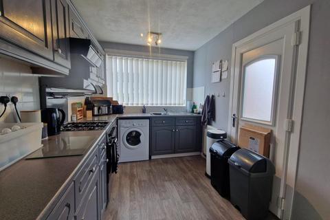 3 bedroom semi-detached bungalow to rent, Riverside Road, Newark